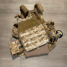 Load image into Gallery viewer, Limited Run Velocity Systems Desert Digital Medium Scarab LT Plate Carrier with triple mag insert
