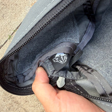 Load image into Gallery viewer, Spiritus Systems Wolf Grey Medium GP Pouch
