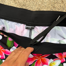 Load image into Gallery viewer, Tachuntfish XL Athletic Shorts
