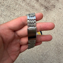 Load image into Gallery viewer, Vintage 1977 Seiko Blue Sunburst Dial 7009-5006 Automatic Watch
