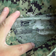 Load image into Gallery viewer, Patagonia AOR 2 Large Long L9 Combat Shirt
