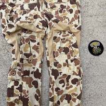Load image into Gallery viewer, Crye Precision Frogskin Beach 34R G3 Combat Pants
