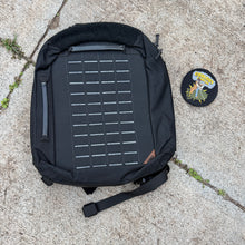 Load image into Gallery viewer, CRO Medical Black DCR 9L AID Bag
