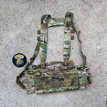 Load image into Gallery viewer, Surus Operations Multicam Macro Expander Chest Rig Setup
