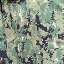 Load image into Gallery viewer, USGI NWU III Medium X-Long Water Proof Parka
