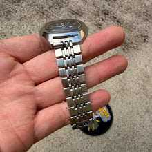 Load image into Gallery viewer, Vintage 1977 Seiko Blue Sunburst Dial 7009-5006 Automatic Watch
