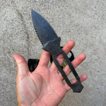 Load image into Gallery viewer, Makai Metal Works Fixed Blade

