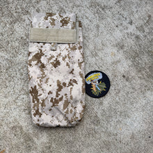 Load image into Gallery viewer, London Bridge Trading AOR 1 6142D 70oz Insulated Hydration Pouch
