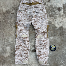 Load image into Gallery viewer, Crye Precision AOR 1 32 Long NC Combat Pants
