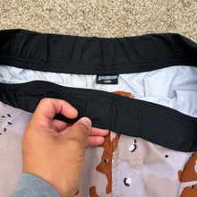 Load image into Gallery viewer, Tachuntfish XL Athletic Shorts
