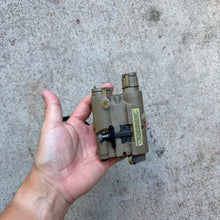 Load image into Gallery viewer, Salty FP Peq 15
