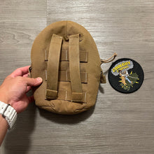 Load image into Gallery viewer, Camelbak Coyote brown padded Bottle Pouch
