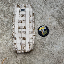 Load image into Gallery viewer, London Bridge Trading AOR 1 6142D 70oz Insulated Hydration Pouch
