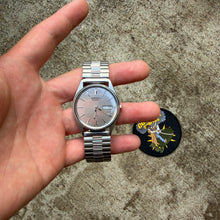 Load image into Gallery viewer, Vintage 1988 Seiko Day Date 5H23-8040 Quartz Watch
