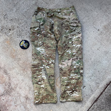 Load image into Gallery viewer, Crye Precision Multicam 34R AC Field Pants
