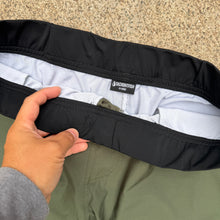 Load image into Gallery viewer, Tachuntfish XL Athletic Shorts
