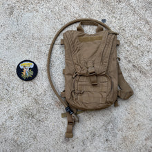 Load image into Gallery viewer, Surplus USMC Coyote Brown Hydration Pack
