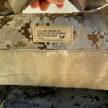 Load image into Gallery viewer, Eagle Industries AOR 1 S/M DPC w(R)AFFLE READ THE DESCRIPTION BEFORE PURCHASING
