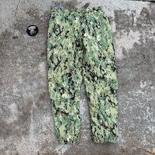 Load image into Gallery viewer, New Halys AOR 2 Large Long L7 PCU Loft Soft Shell Pants
