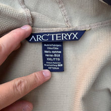 Load image into Gallery viewer, Old Gen Arcteryx XXL Forest Green Pro Shell
