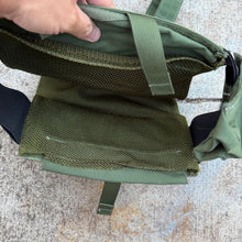 Load image into Gallery viewer, Prototype London Bridge Trading OD 10x12 Swimmer Cut 6094V Slick Plate Carrier
