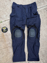 Load image into Gallery viewer, Crye Precision Navy Blue 32 Reg G3 Combat Pants w/ G4 Airflex Impact Combat Knee Pads
