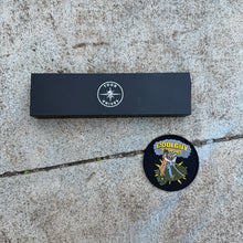 Load image into Gallery viewer, Toor w(R)AFFLE
