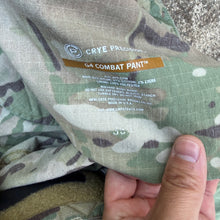 Load image into Gallery viewer, Crye Precision Multicam 36 Long G4 Combat Pants w/ Airflex Impact Combat Knee Pads

