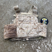Load image into Gallery viewer, Salty Eagle Industries AOR 1 Medium MMAC Plate Carrier
