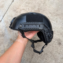 Load image into Gallery viewer, Opscore Black M/L FAST BUMP Helmet w(R)AFFLE
