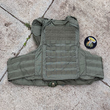 Load image into Gallery viewer, Eagle Industries Ranger Green Medium Urban Assault Vest (UAV)
