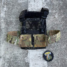 Load image into Gallery viewer, Axl Advanced Exclusive Shaw Concepts Multicam Black S/M Arc Carrier V2 Setup
