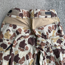 Load image into Gallery viewer, Crye Precision Frogskin Beach 32 Long G3 Combat Pants
