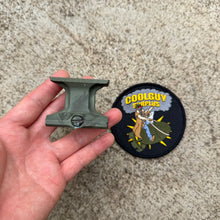 Load image into Gallery viewer, Painted Reptilia 1.93” Height Micro Dot Mount
