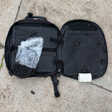 Load image into Gallery viewer, CRO Medical Black DCR 9L AID Bag
