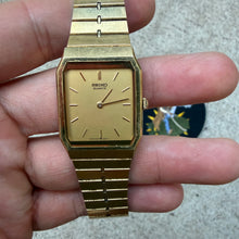 Load image into Gallery viewer, Vintage Late 1970s-early 1980s Seiko Gold Tone Quartz 6530-5820 Watch
