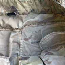 Load image into Gallery viewer, Salty Patagonia 34 Regular Multicam L9 Combat Pants
