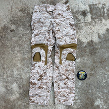 Load image into Gallery viewer, Crye Precision AOR 1 32 Long NC Combat Pants
