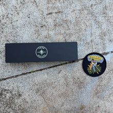 Load image into Gallery viewer, Toor w(R)AFFLE #2
