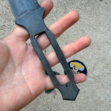 Load image into Gallery viewer, Makai Metal Works Fixed Blade
